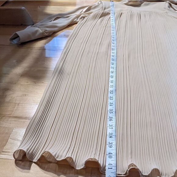 VINTAGE Pleated Midi trapeze Dress with high neck Beige neutral tone Small @L - Picture 10 of 12